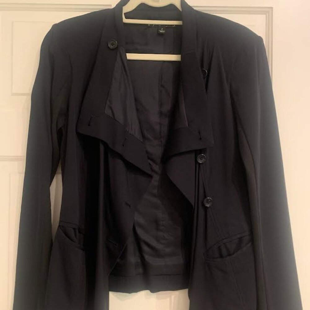 Preowned Elizabeth and James Blazer-Perfect Condition
